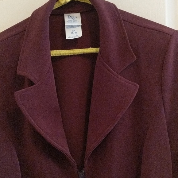 Weekenders wine colored, med pant suit - Picture 3 of 11